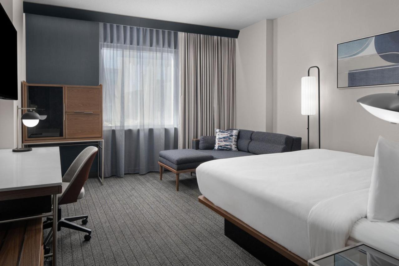 Courtyard By Marriott Calgary Downtown Hotel Exterior foto